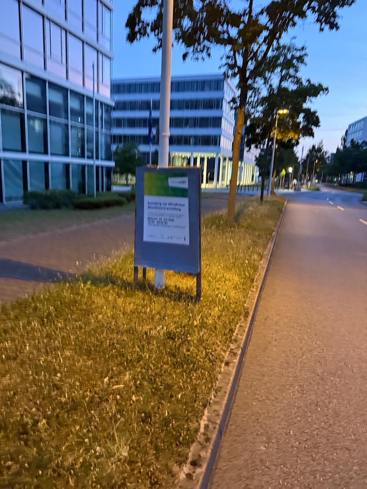 Zukunftmobil - Stadt Darmstadt - DIN A0 Plakatwwerbung - Plakat 3